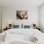 B-holiday Luxury Urban Plaza شقة