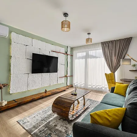 B-holiday Luxury Urban Plaza Apartament *