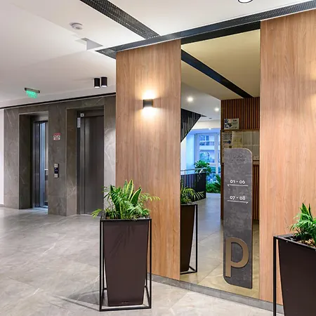 B-holiday Luxury Urban Plaza *