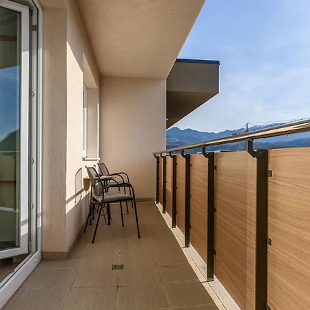 B-holiday Luxury Urban Plaza *