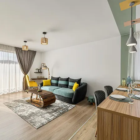 B-holiday Luxury Urban Plaza Брашов
