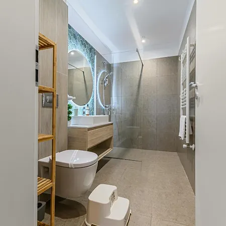 B-holiday Luxury Urban Plaza * Brașov