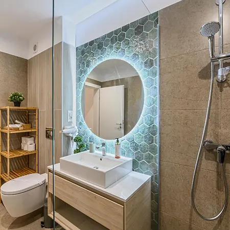 B-holiday Luxury Urban Plaza *