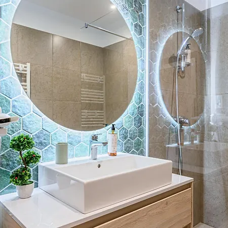 B-holiday Luxury Urban Plaza *