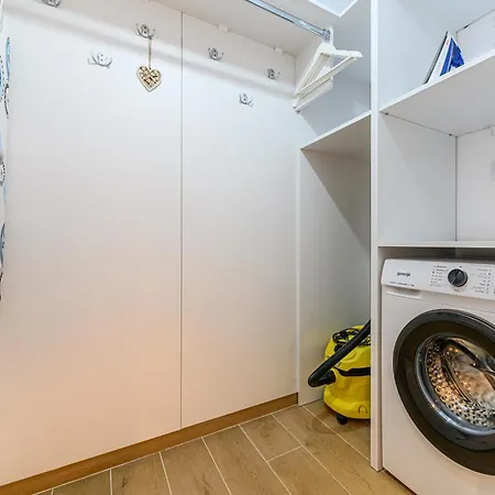 B-holiday Luxury Urban Plaza * Brasov