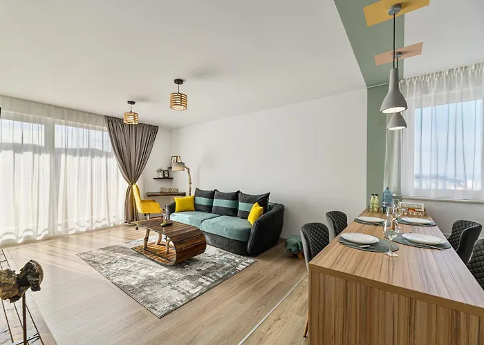 B-holiday Luxury Urban Plaza Брашов