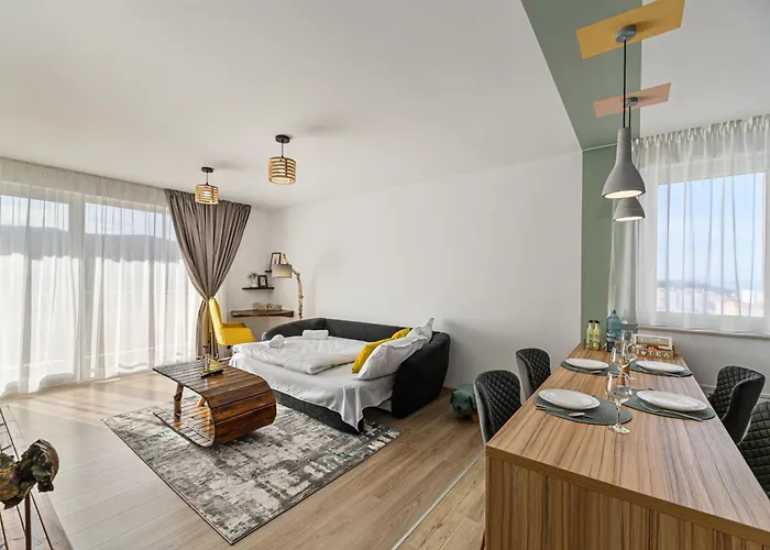 B-holiday Luxury Urban Plaza