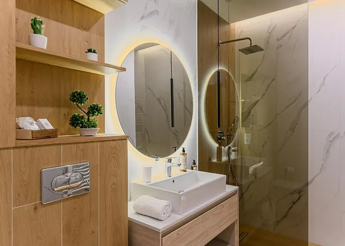 B-holiday Luxury Urban Plaza Apartment *