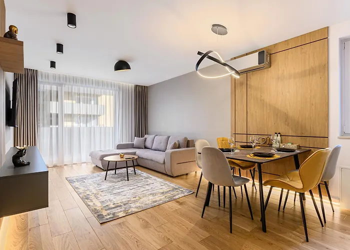 B-holiday Luxury Urban Plaza Апартаменты