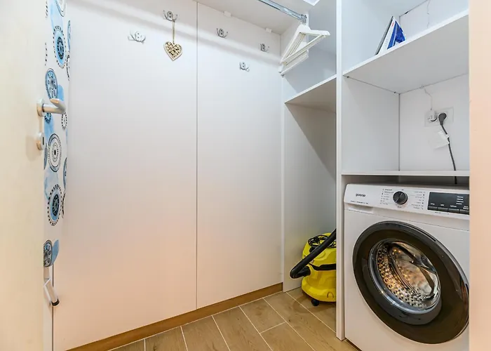 B-holiday Luxury Urban Plaza * Брашов