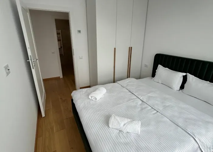 B-holiday Luxury Urban Plaza Apartment Brasov