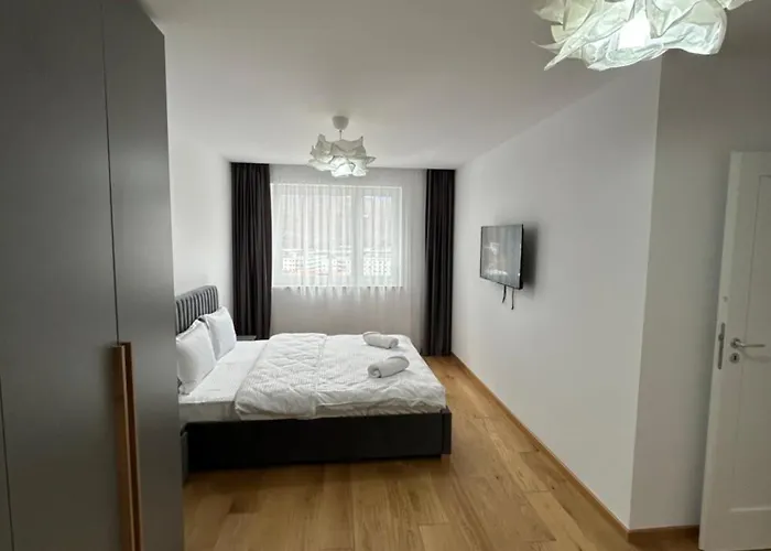 B-holiday Luxury Urban Plaza *