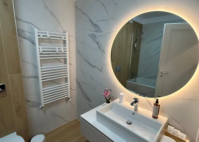 B-holiday Luxury Urban Plaza Daire